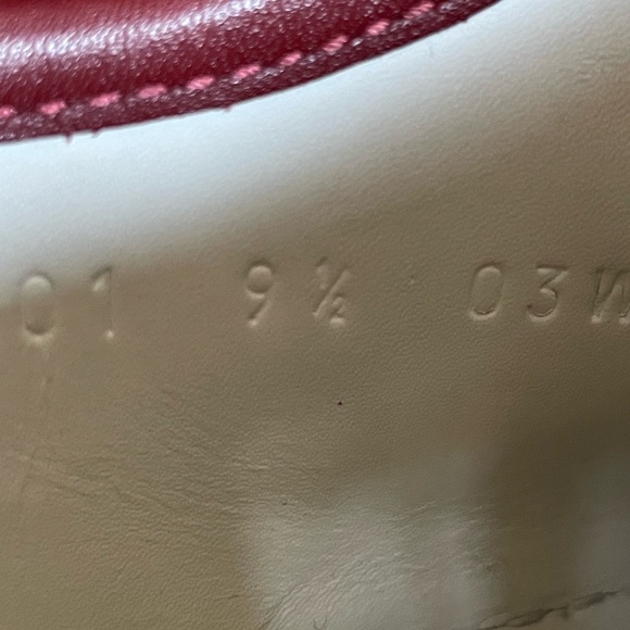 Authentic Gucci Shoes - Picture 3 of 5
